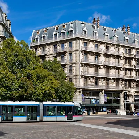 Hotel Novotel Centre 4*