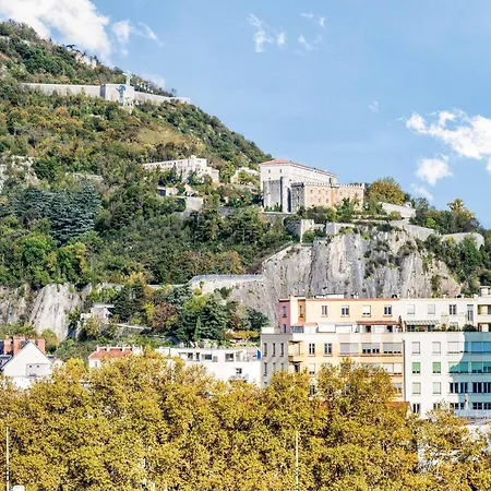 Novotel Centre Hotel