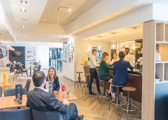 מלון Novotel Centre