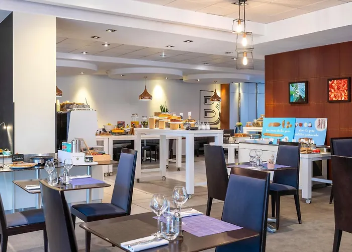 מלון Novotel Centre