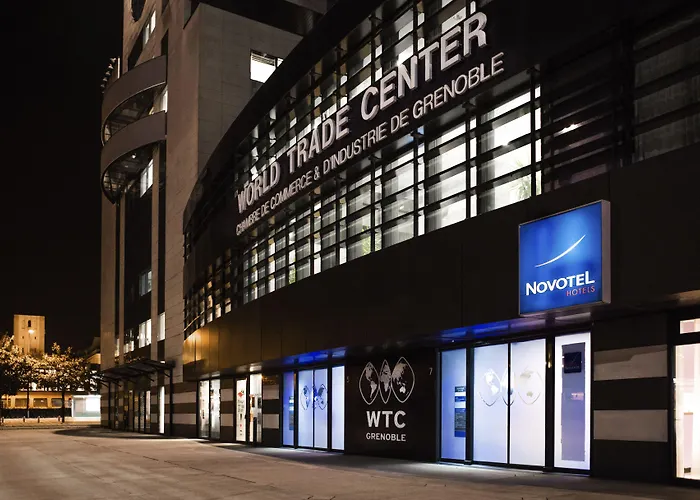 Novotel Centre מלון 4*