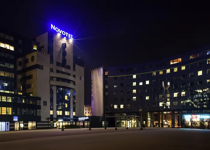 מלון Novotel Centre