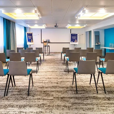 格勒诺布尔中央诺富特酒店 4* 格勒诺布尔