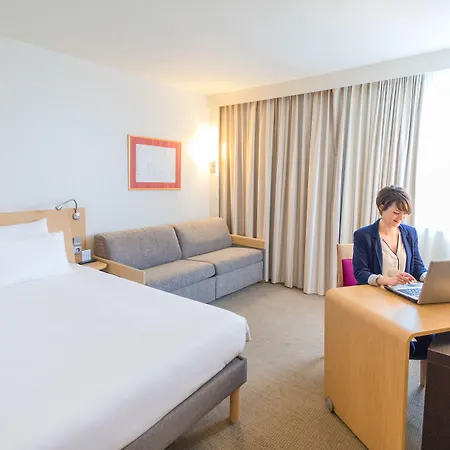 Novotel Centre 4* غرونوبل
