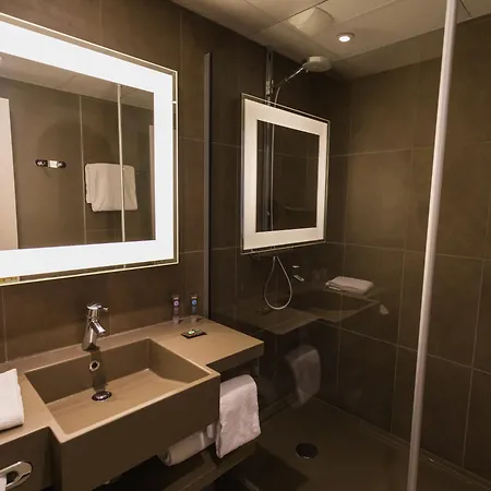 Отель Novotel Centre