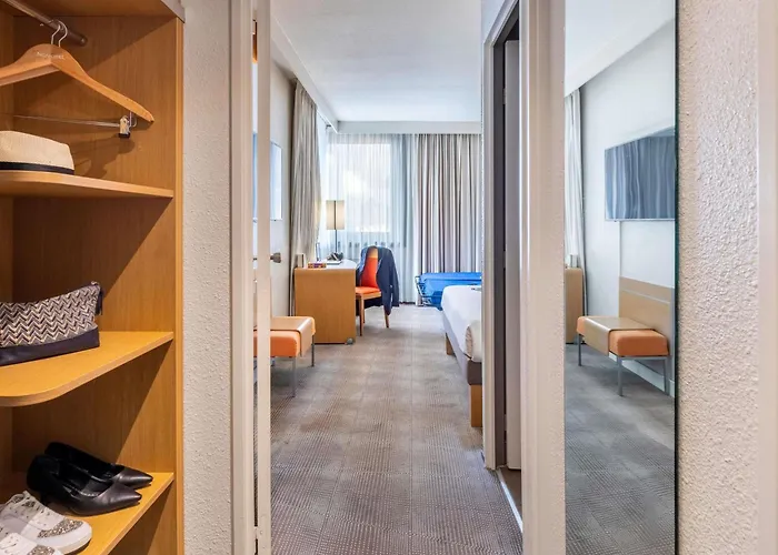 Novotel Centre Otel 4*